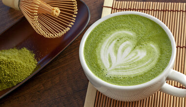 HOW TO MAKE TEA, CHAI & MATCHA LATTES